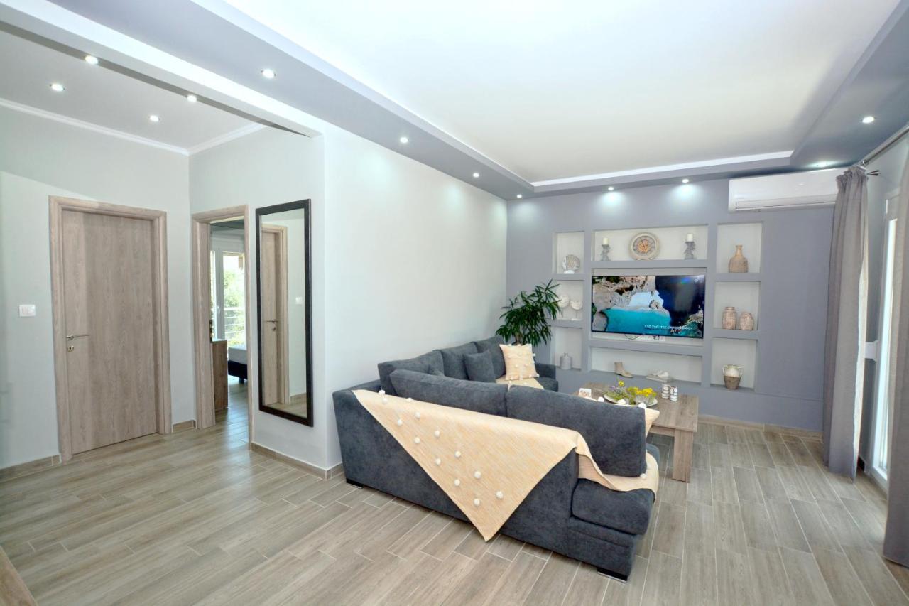 Blue North Luxury Apartment Liménas Eksteriør bilde